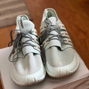 Adidas tubular Men’s size10.5 in good used condition